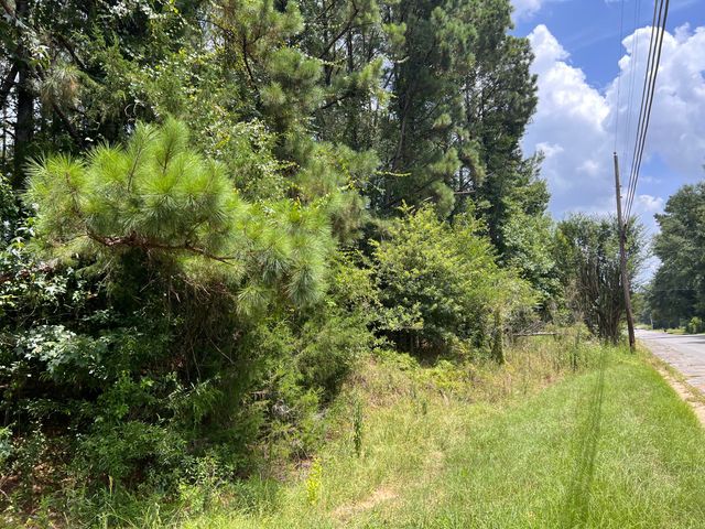 605 Elm St., Ellisville, MS 39437