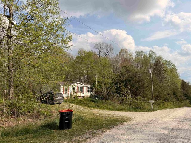 4660 S Calloway Drive, Hardinsburg, IN 47125