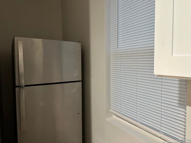 220 N Pinto, San Antonio, TX 78207