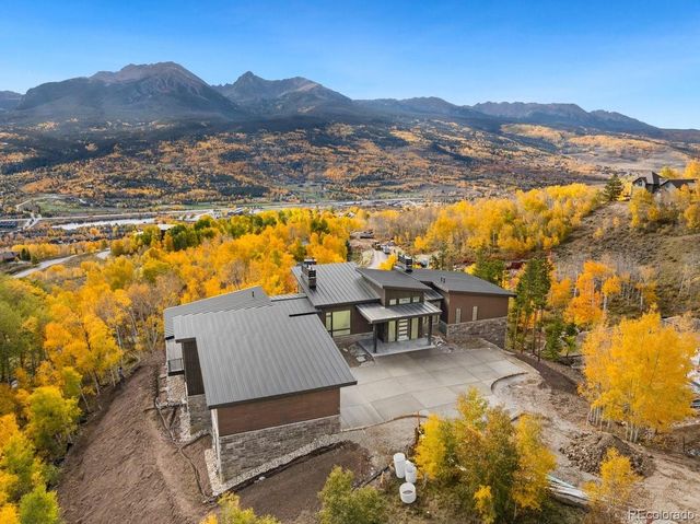 690 Lakeview Circle, Silverthorne, CO 80498