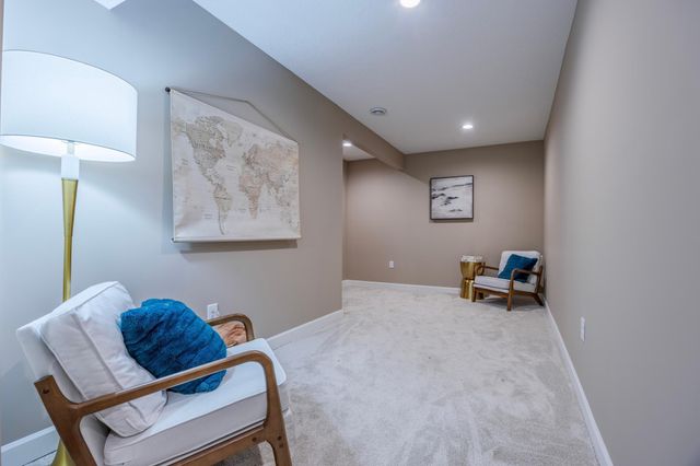 16899 E Lake Drive, Lakeville, MN 55044