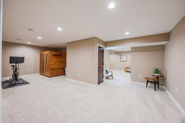 16899 E Lake Drive, Lakeville, MN 55044