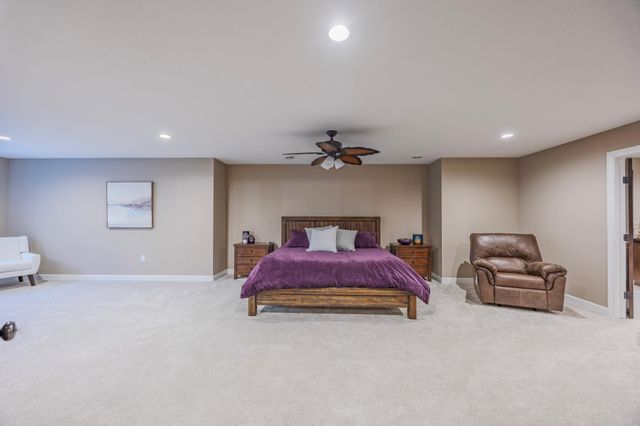 16899 E Lake Drive, Lakeville, MN 55044