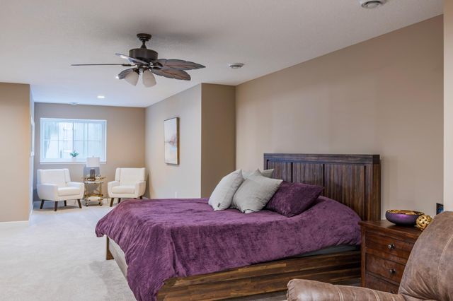 16899 E Lake Drive, Lakeville, MN 55044