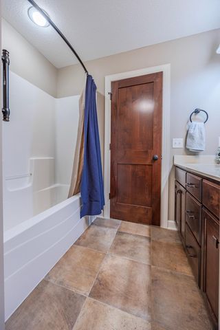 16899 E Lake Drive, Lakeville, MN 55044