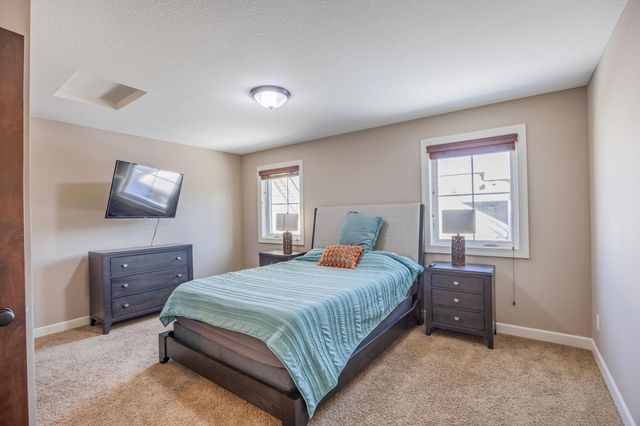 16899 E Lake Drive, Lakeville, MN 55044