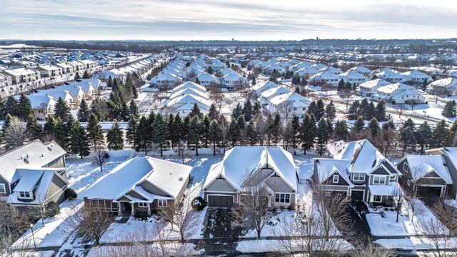 16899 E Lake Drive, Lakeville, MN 55044