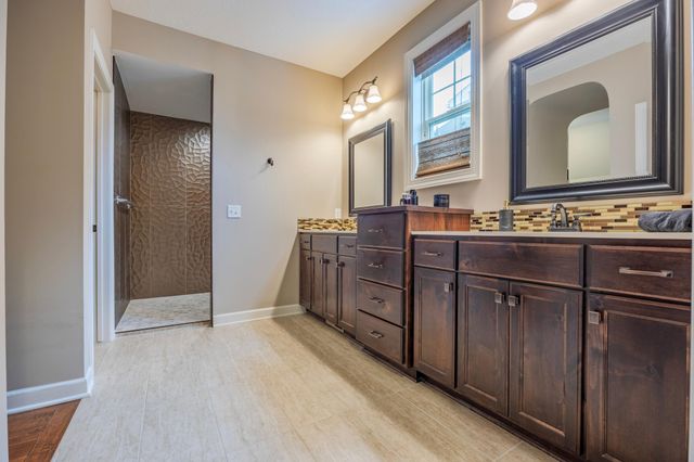 16899 E Lake Drive, Lakeville, MN 55044