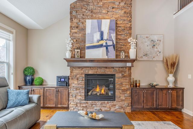 16899 E Lake Drive, Lakeville, MN 55044