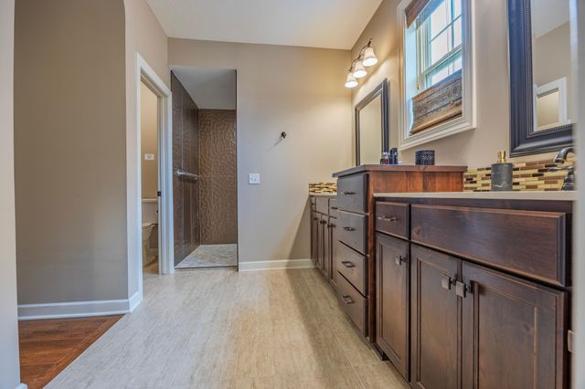 16899 E Lake Drive, Lakeville, MN 55044