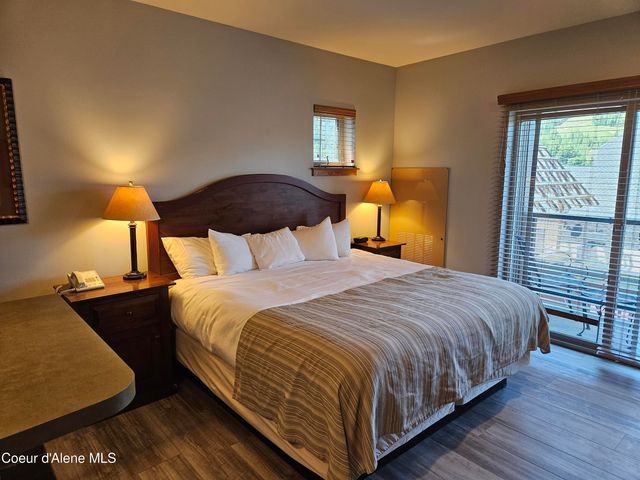 604 Bunker Ave, 403, Kellogg, ID 83837