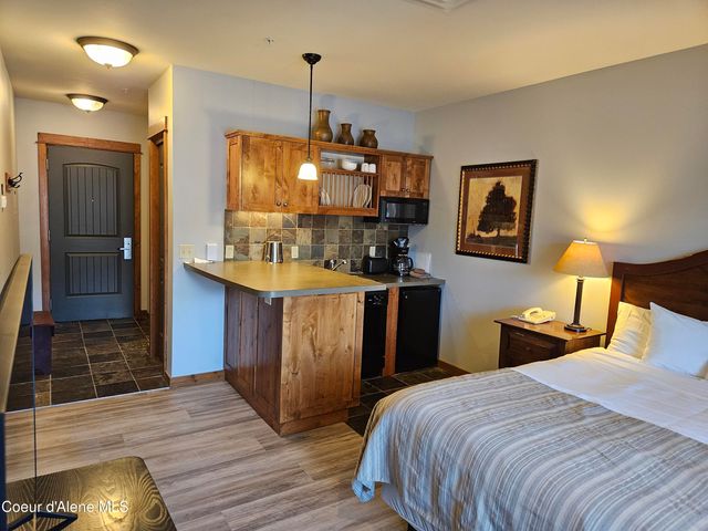 604 Bunker Ave, 403, Kellogg, ID 83837