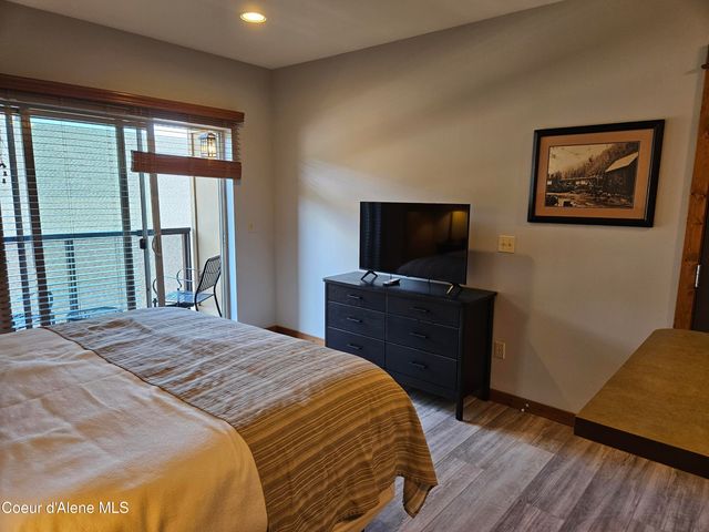 604 Bunker Ave, 403, Kellogg, ID 83837