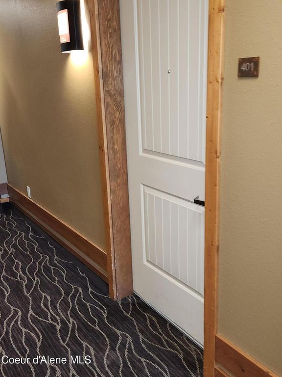 604 Bunker Ave, 403, Kellogg, ID 83837