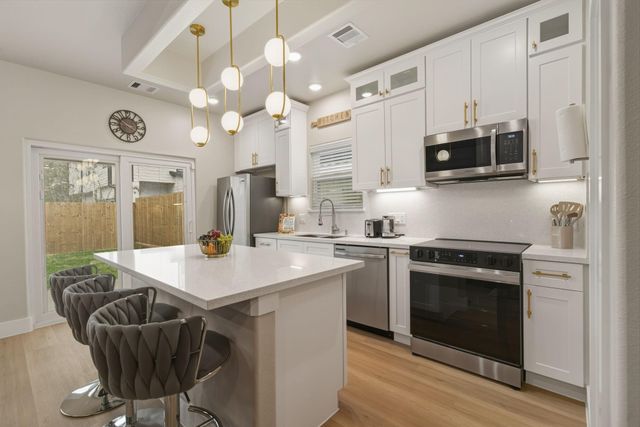 3539 Mt Pleasant Unit-A, Houston, TX 77021