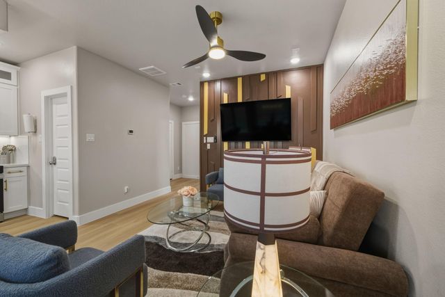 3539 Mt Pleasant Unit-A, Houston, TX 77021
