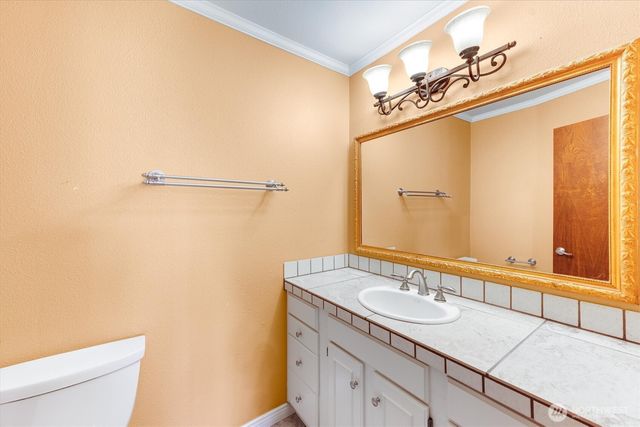 1310 River Road #9, Longview, WA 98632