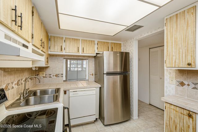 3150 N Harbor City Boulevard 325, Melbourne, FL 32935