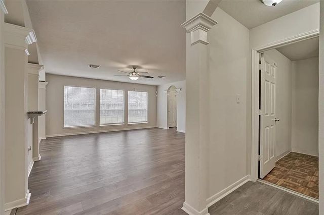 511 Elm Ridge Drive, Spring, TX 77386