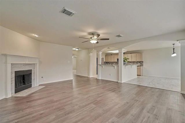 511 Elm Ridge Drive, Spring, TX 77386