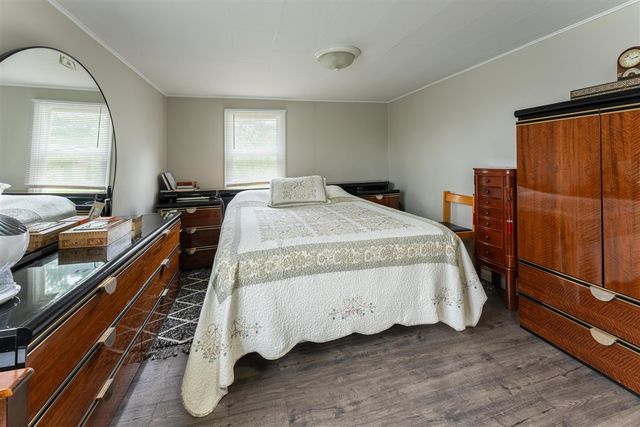 3300 Ellenboro Drive, Troy, MI 48083