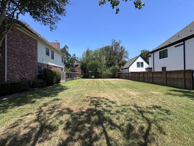 4212 Albans Street, West University Place, TX 77005