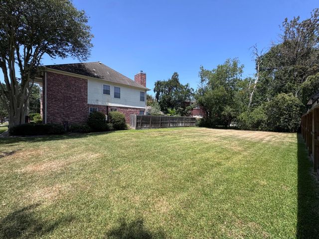4212 Albans Street, West University Place, TX 77005