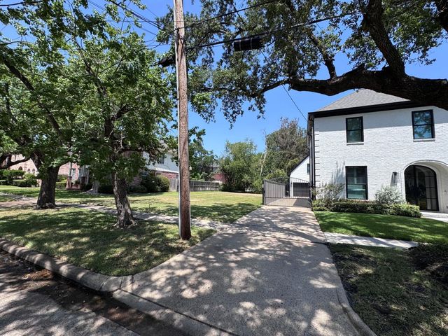 4212 Albans Street, West University Place, TX 77005