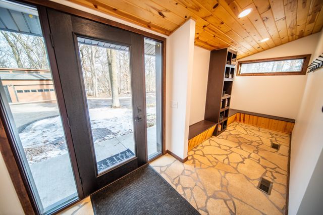 6835 Buckthorn Dr NW, Rochester, MN 55901