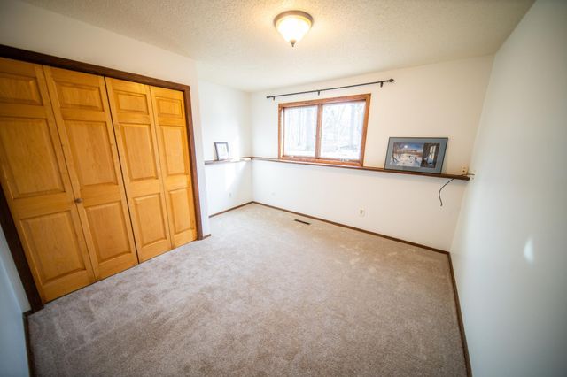 6835 Buckthorn Dr NW, Rochester, MN 55901