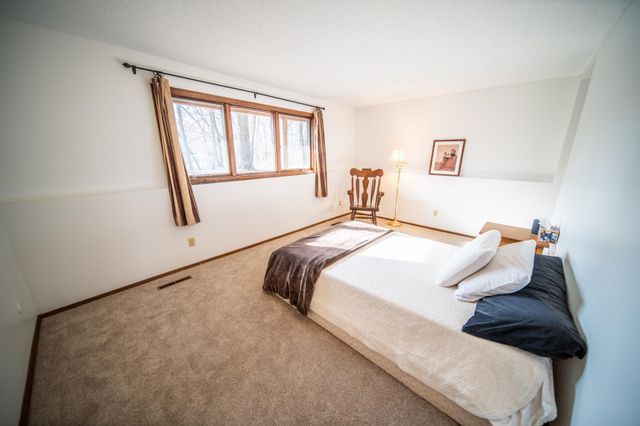 6835 Buckthorn Dr NW, Rochester, MN 55901