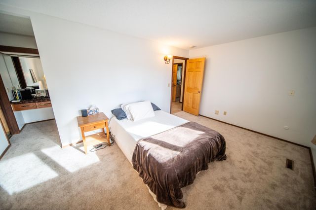 6835 Buckthorn Dr NW, Rochester, MN 55901