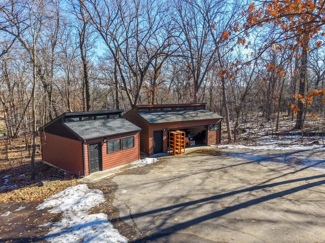 6835 Buckthorn Dr NW, Rochester, MN 55901