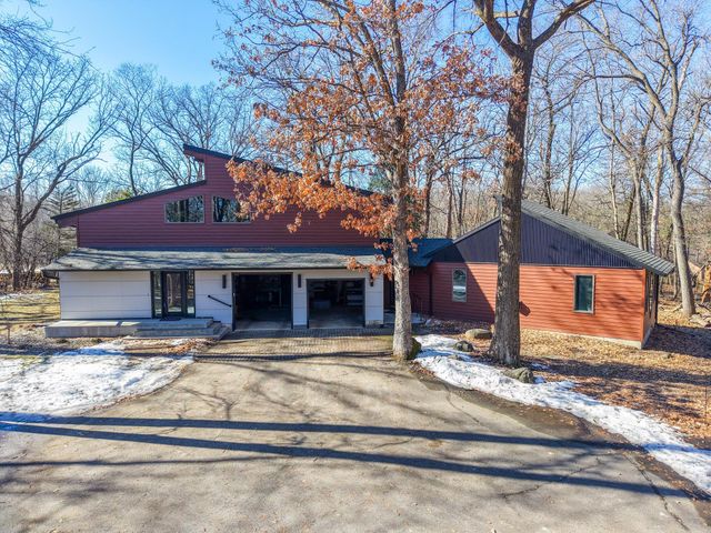 6835 Buckthorn Dr NW, Rochester, MN 55901