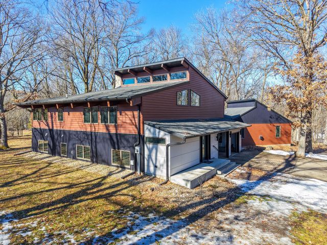 6835 Buckthorn Dr NW, Rochester, MN 55901