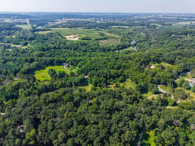 6835 Buckthorn Dr NW, Rochester, MN 55901