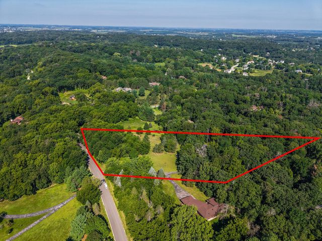 6835 Buckthorn Dr NW, Rochester, MN 55901