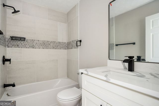 3230 Deer Valley Drive NW, Acworth, GA 30101