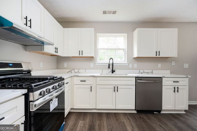 3230 Deer Valley Drive NW, Acworth, GA 30101