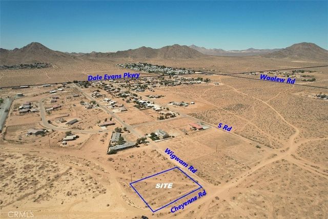 23 Wigwam Road, Apple Valley, CA 92307