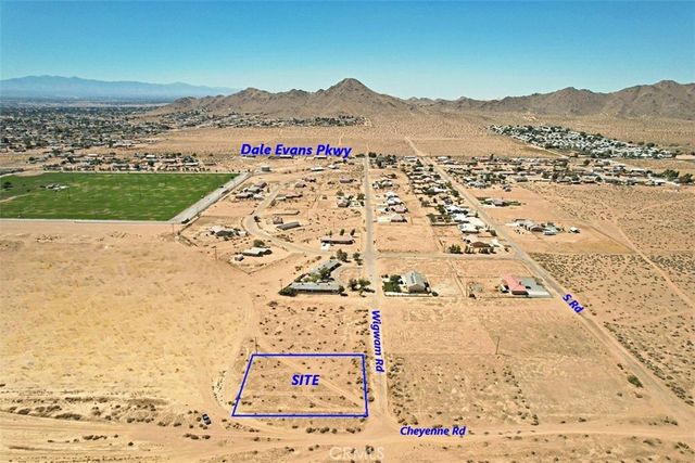 23 Wigwam Road, Apple Valley, CA 92307