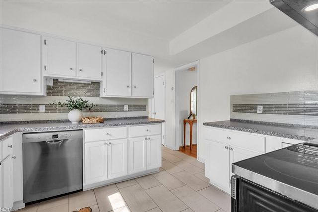 107 Picard DR, Newport News, VA 23602