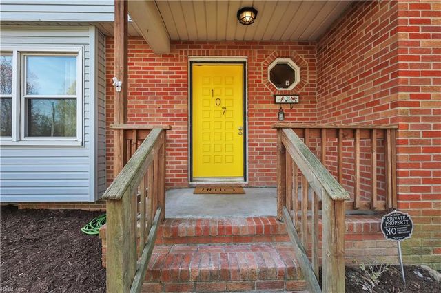 107 Picard DR, Newport News, VA 23602