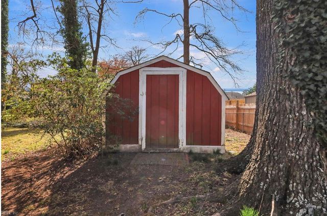 107 Picard DR, Newport News, VA 23602