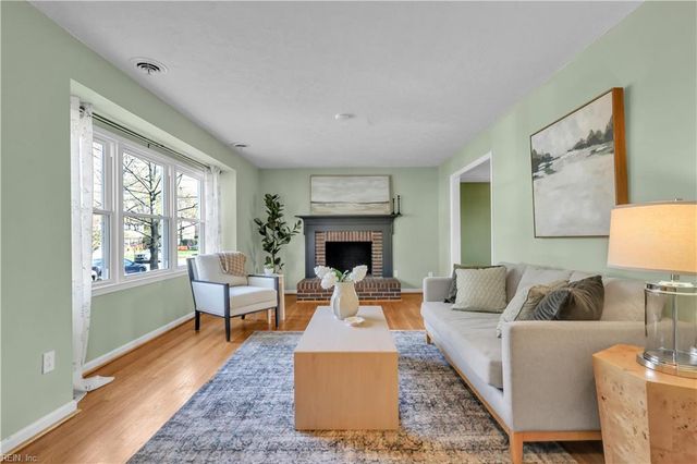 107 Picard DR, Newport News, VA 23602