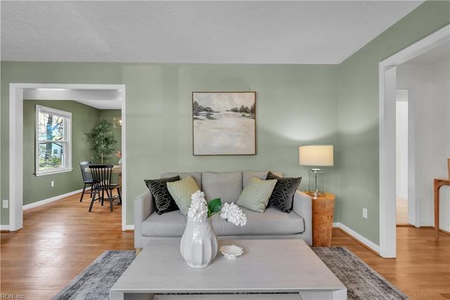 107 Picard DR, Newport News, VA 23602