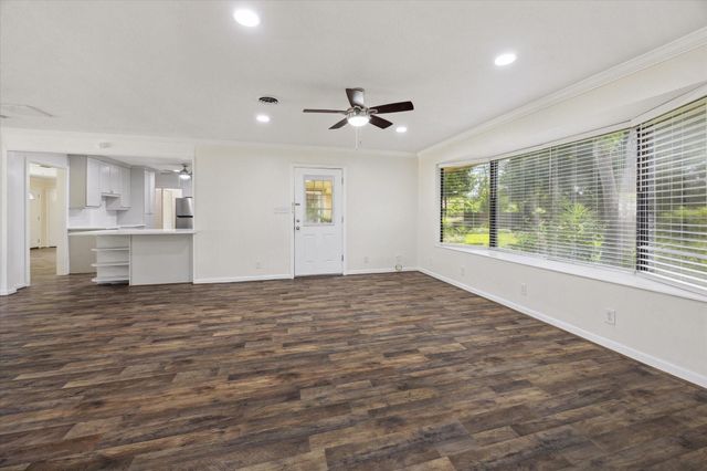 1309 Centennial Drive, Houston, TX 77055