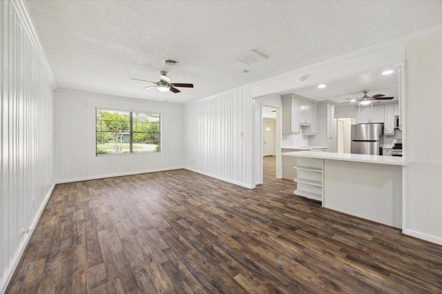 1309 Centennial Drive, Houston, TX 77055