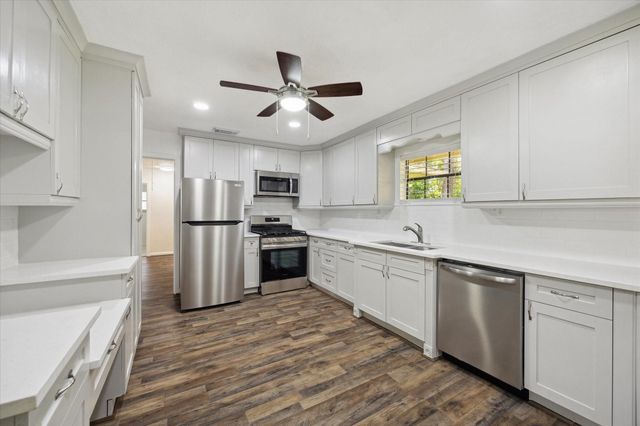 1309 Centennial Drive, Houston, TX 77055