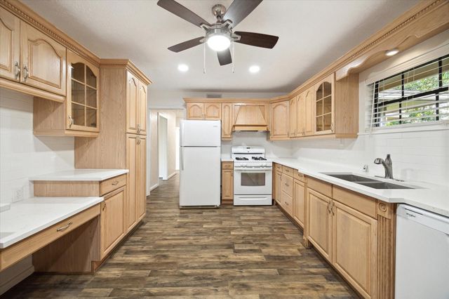1309 Centennial Drive, Houston, TX 77055